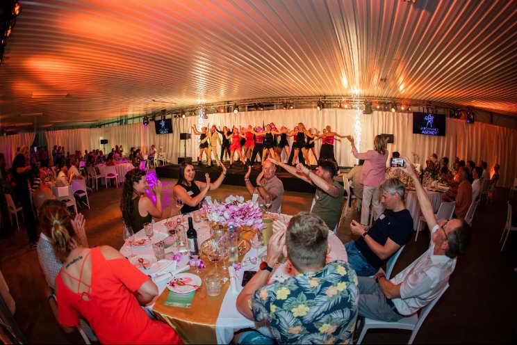 Spektakel tijdens Sion’s Flower Dinnershow