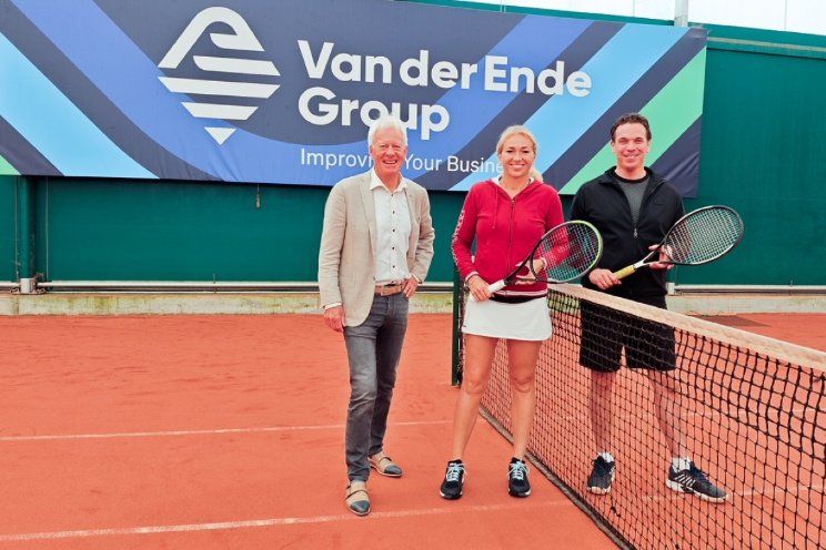 Van der Ende Group sponsor LTC Naaldwijk